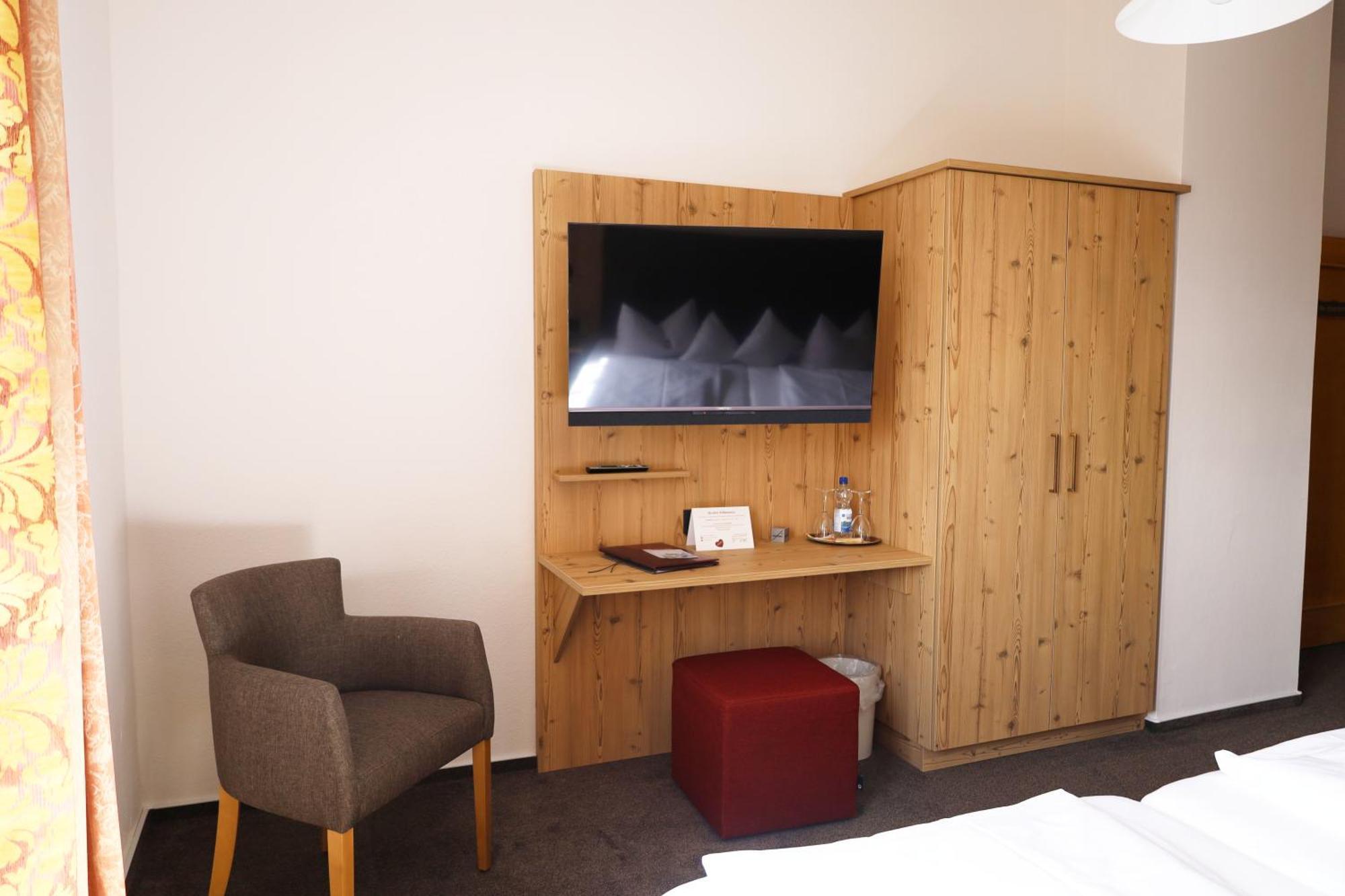 Hotel Gasthof Zur Post Wolfegg Ngoại thất bức ảnh